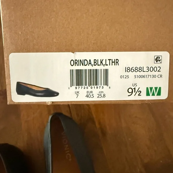 NWT Vionic Women's Orinda Flats - Picture 5 of 5